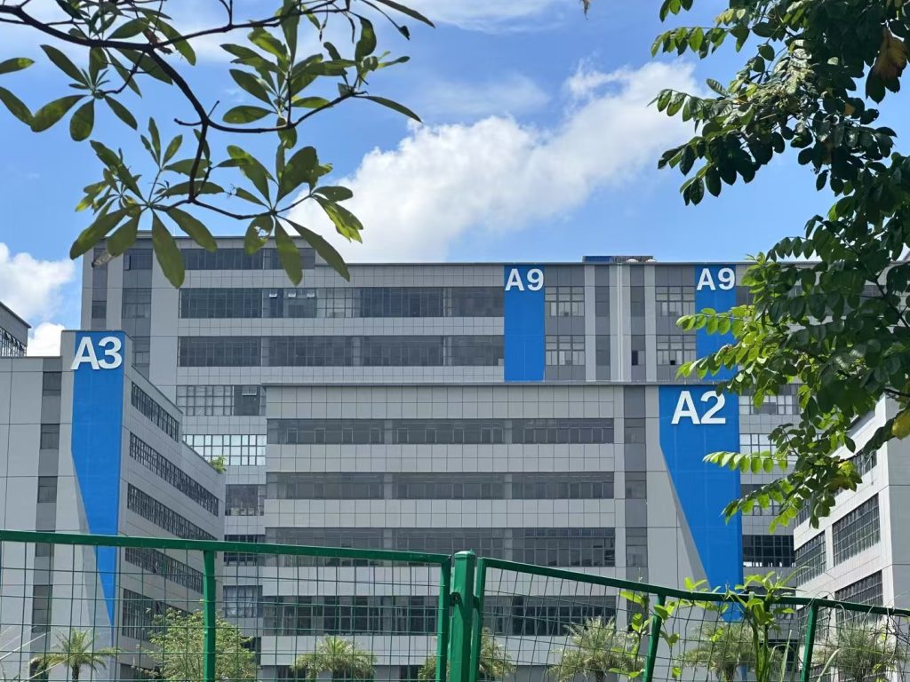 2322ba7f68592d17efd657097ea4d734